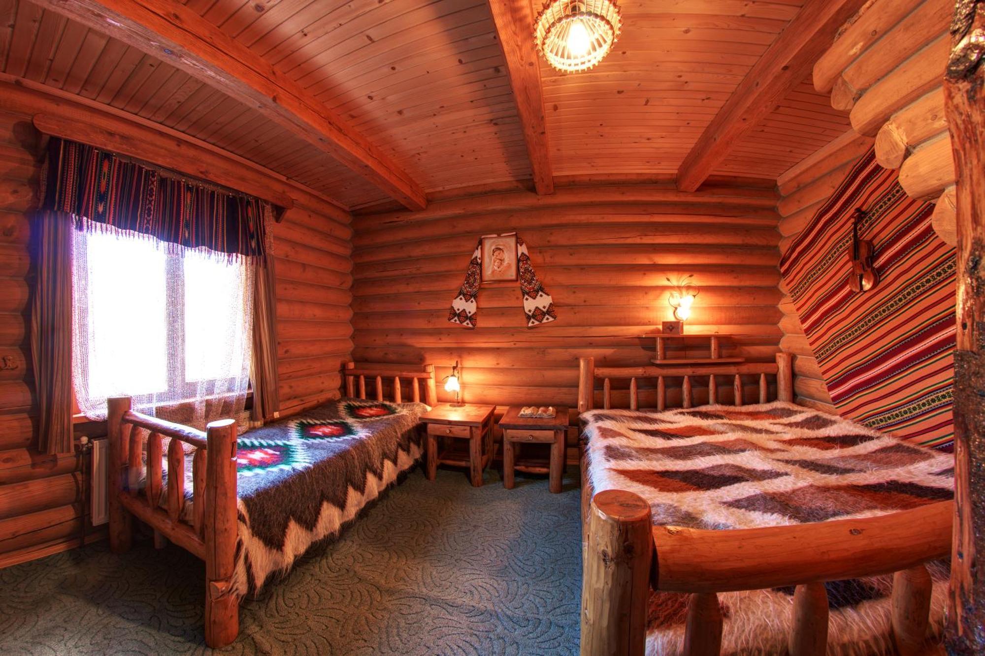 Hotel Gutsulia Boekovel Buitenkant foto